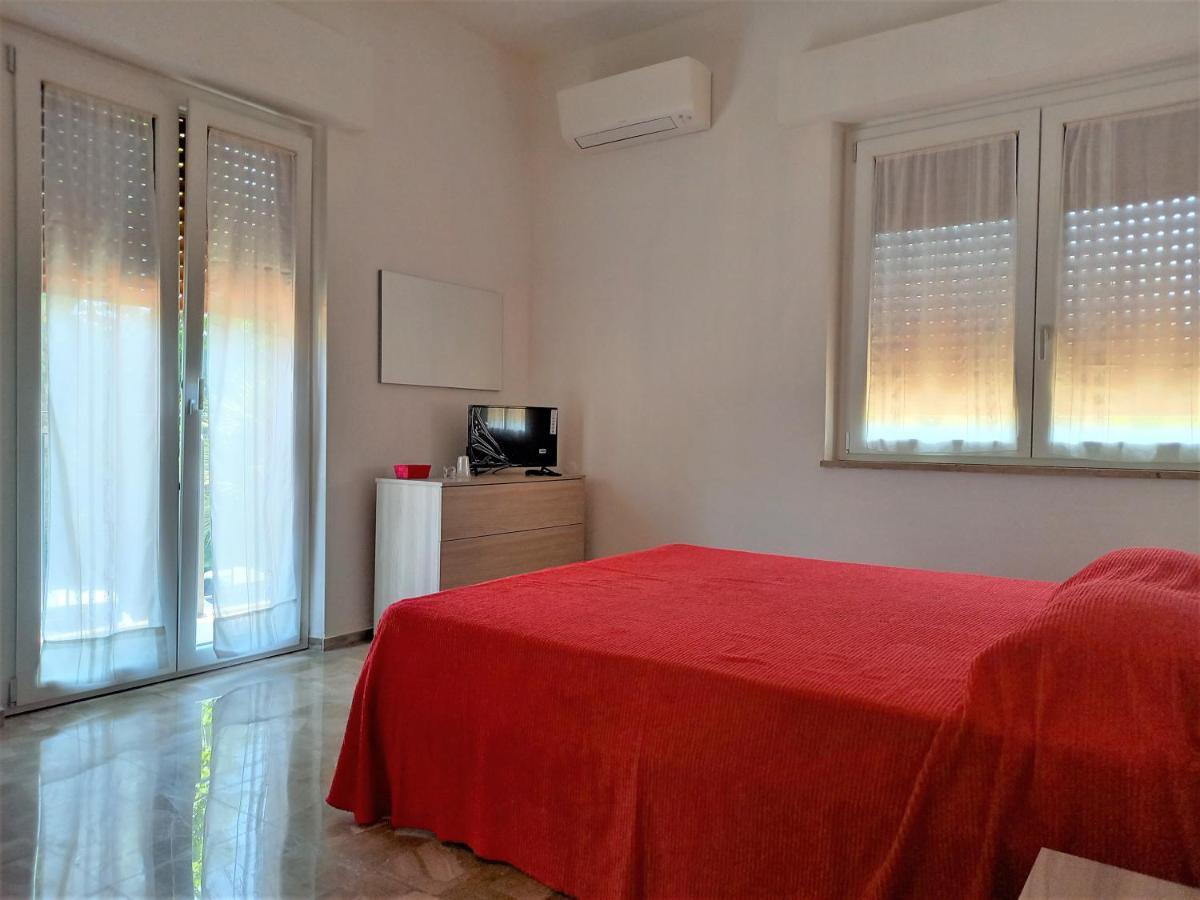 Villa Rosa Di Martinsicuro B&B La Vela מראה חיצוני תמונה