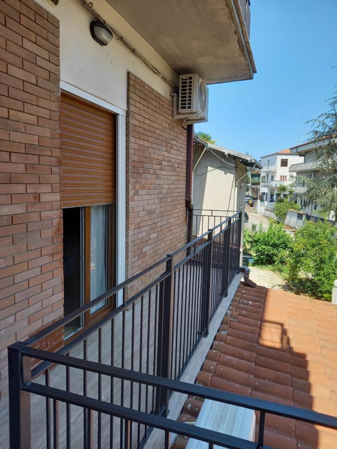 Villa Rosa Di Martinsicuro B&B La Vela מראה חיצוני תמונה