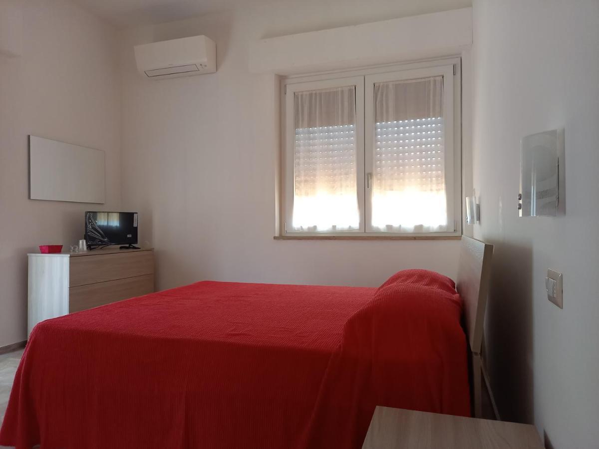 Villa Rosa Di Martinsicuro B&B La Vela מראה חיצוני תמונה