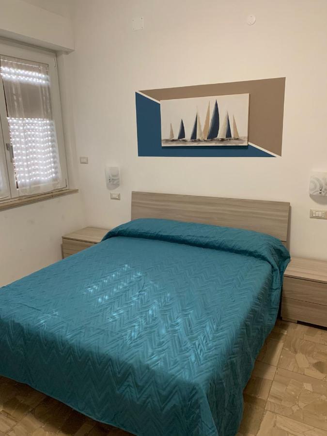 Villa Rosa Di Martinsicuro B&B La Vela מראה חיצוני תמונה