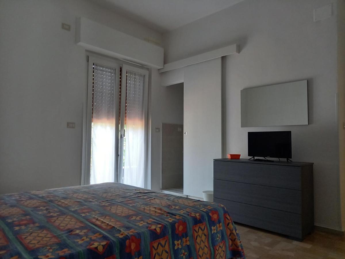 Villa Rosa Di Martinsicuro B&B La Vela מראה חיצוני תמונה